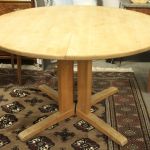 795 4628 PEDESTAL TABLE